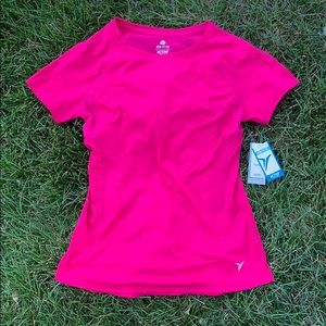 NWT Old Navy Active TShirt, fuchsia color, sz XS